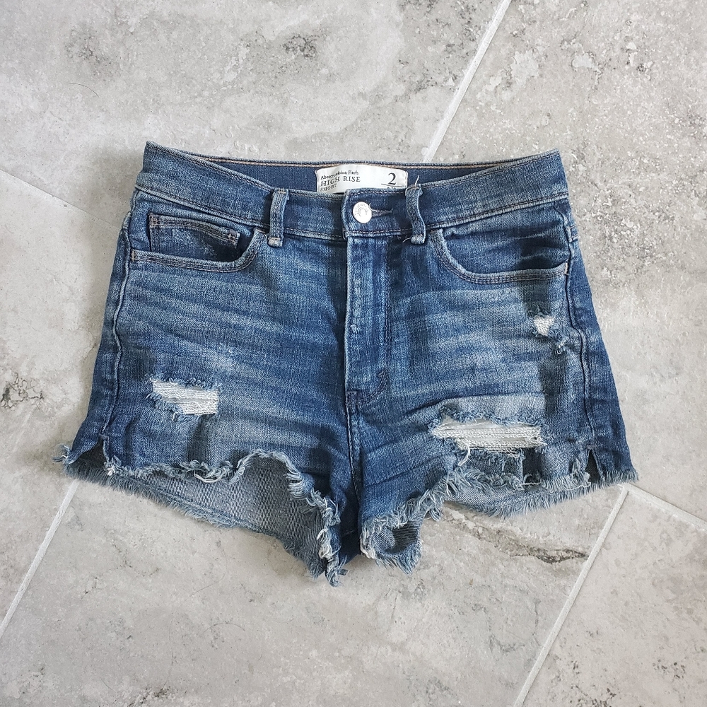Abercrombie & Fitch High Rise Shorts 2